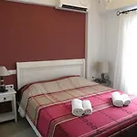 Eleni Boutique דירה *