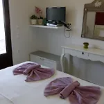 Eleni Boutique